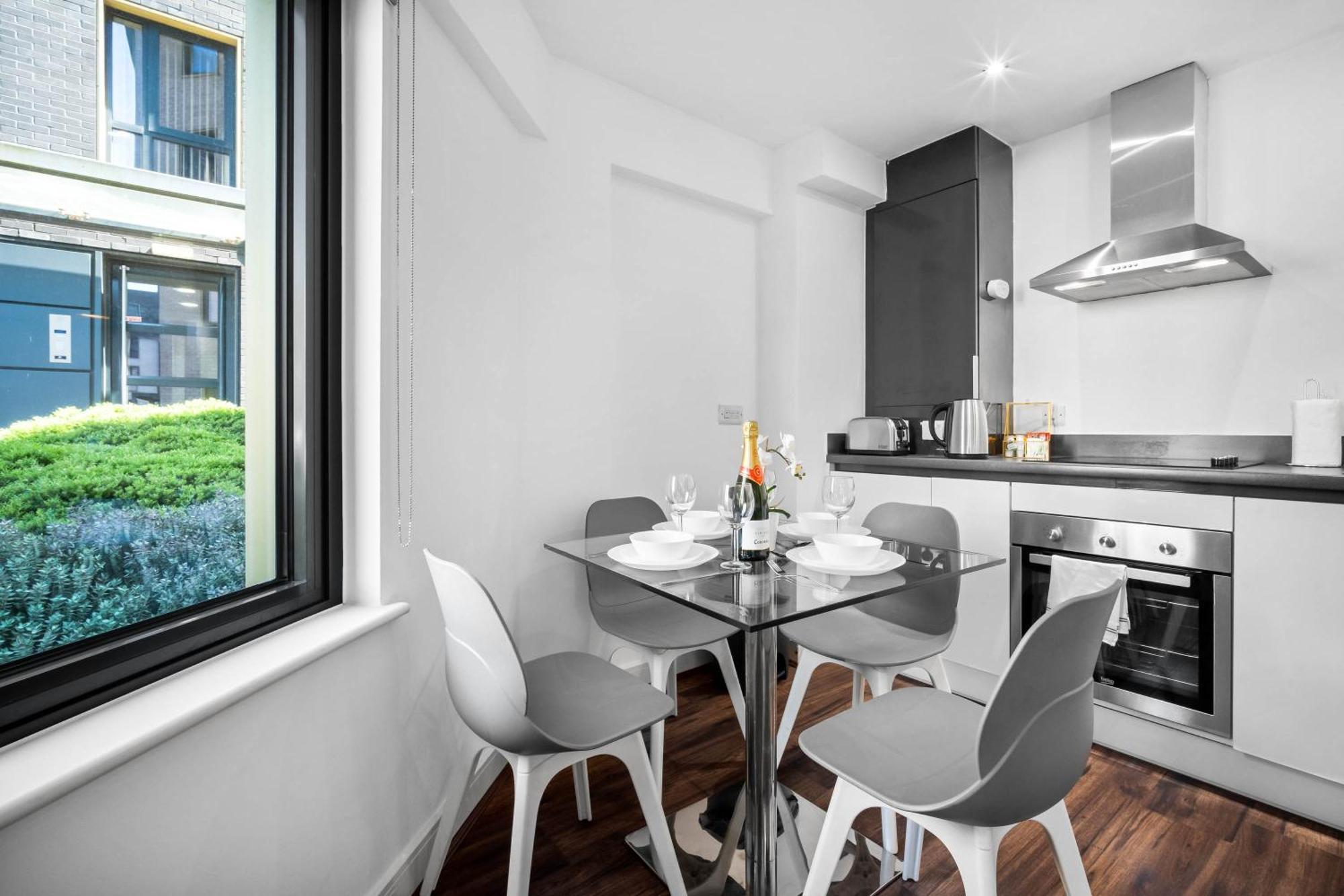 Digbeth 2 Bedroom Apartment - Top Rated - Birmingham City Centre - 3001F 외부 사진